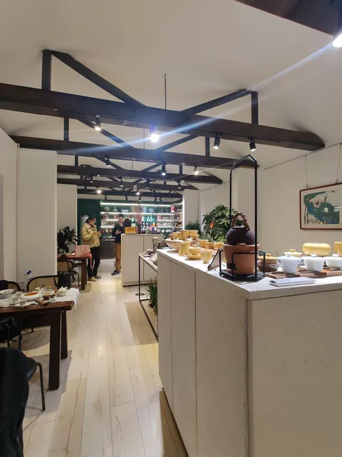 Chawei Tea House (The Lama Temple Branch)