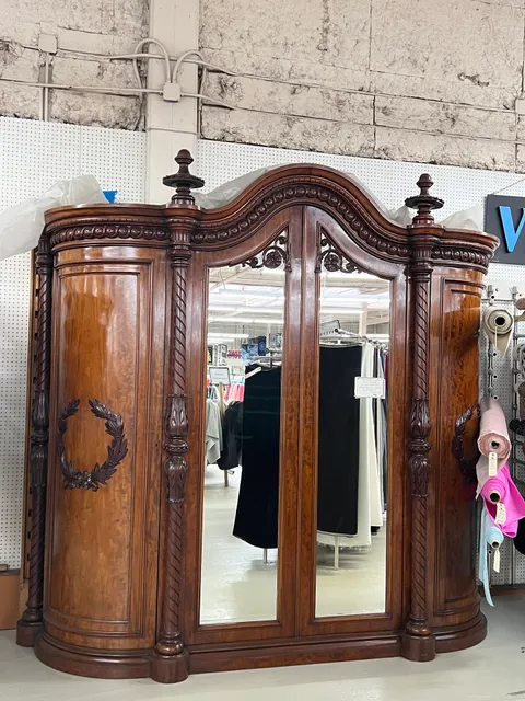 Mill End Store - Portland (Milwaukie)