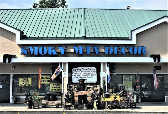 Smoky Mountain Decor