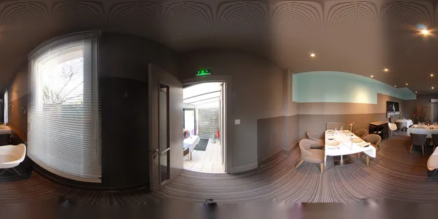 La Cachette* Valence