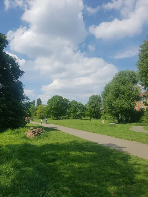 Little Wormwood Scrubs