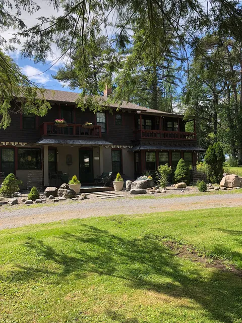 Fernwood Farm Bed & Breakfast