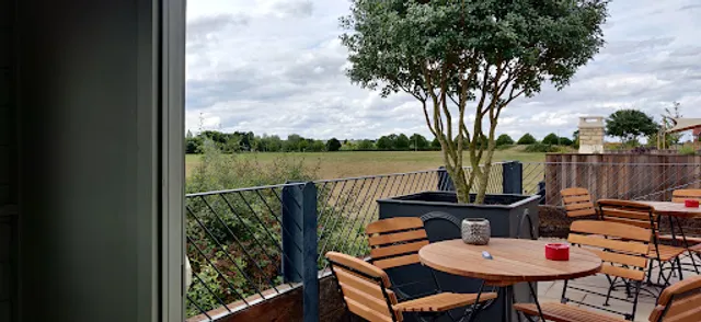 Arkell's Strawberry Thief, Swindon