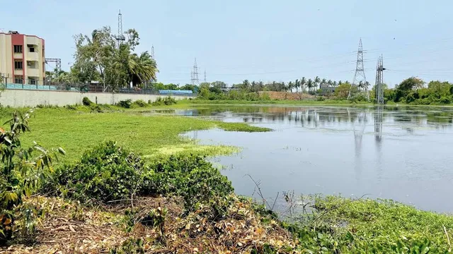 Lokhandwala Lake
