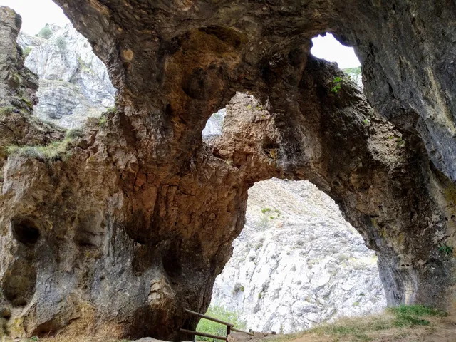 Desfiladero de los Calderones