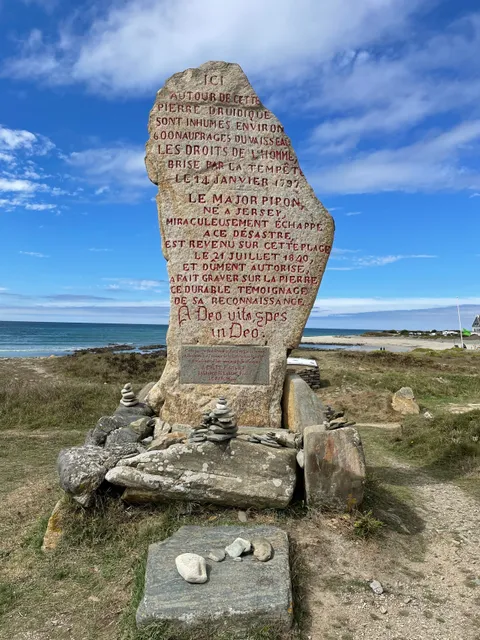 Menhir des Droits de l'Homme