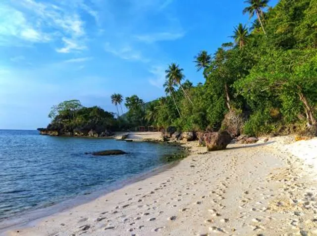 White Sand Hinugtan Beach Resort