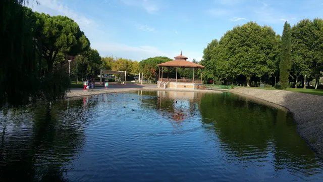 Fuente de la Salud Park