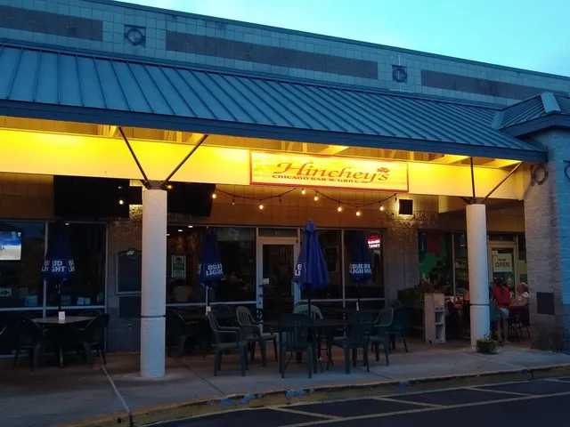 Hinchey's Chicago Bar & Grill