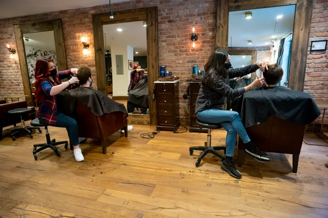 Fleischman, A Men's Salon