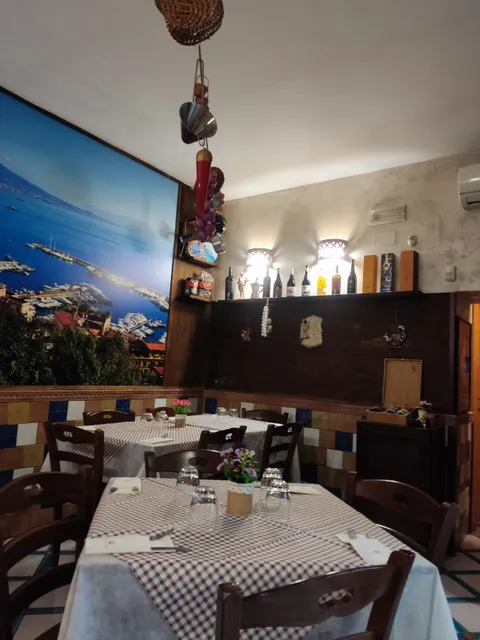 Pizzeria Trattoria La Taverna del Re a Capodimonte
