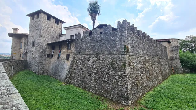 Castello Conti Calepio