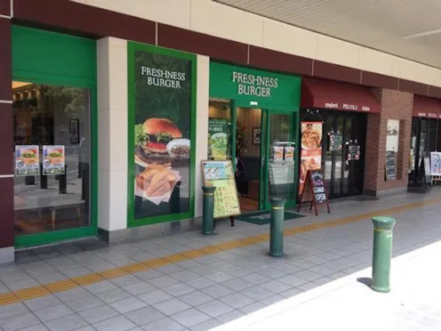 FRESHNESS BURGER Piole Himeji