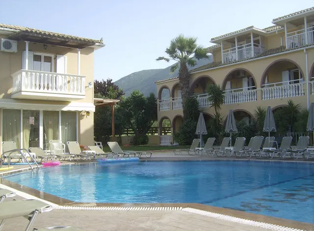 Maria Studios & Apartments