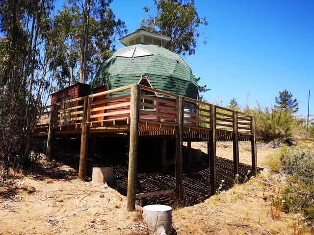 Domos y Cabañas Algarrobo