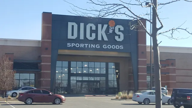 DICK'S Sporting Goods