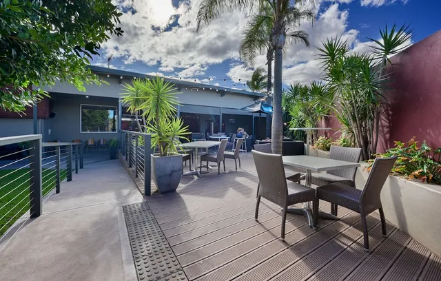 Westland Hotel Motel