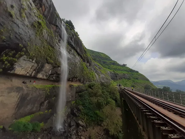 Kp falls (railway bridge )
