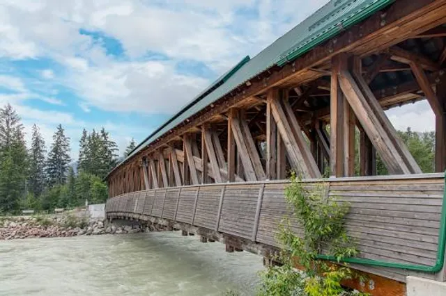 Kicking Horse Pedestrian Bridge