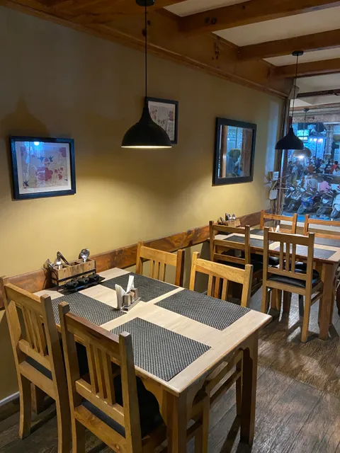 The Corner House Restaurant & Bar