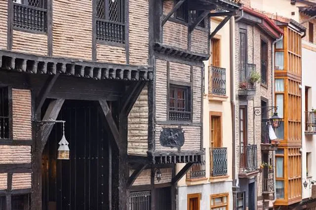 Market of the Burulleria