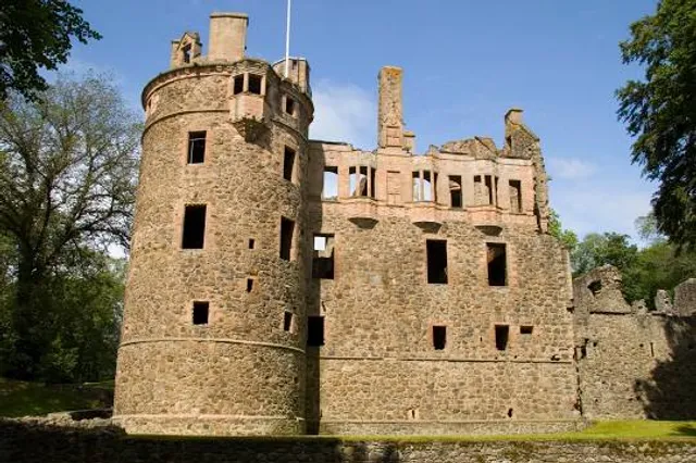 Huntly Castle