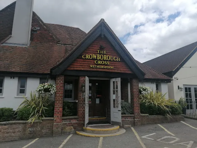 JD Wetherspoon - The Crowborough Cross