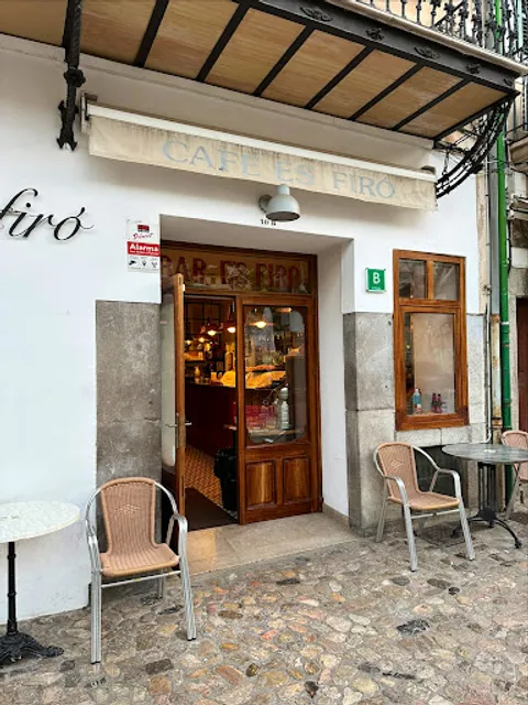 Bar Es Firó