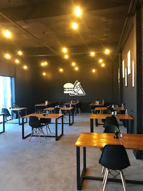 Blackout Burger House