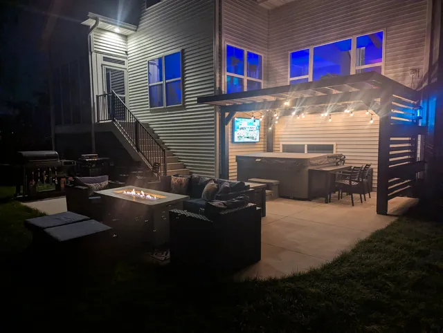 Blue Lagoon Pool & Spa