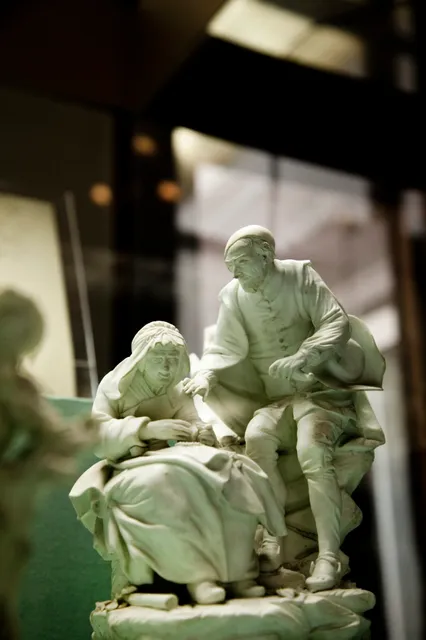 Museum of Decorative Arts (Porcelain)