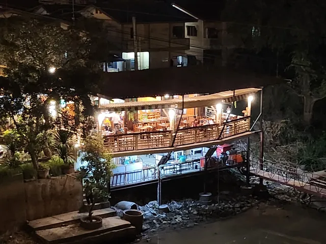 ร้านก๋วยเตี๋ยวไทยบ้านคุณยายหยด สาขาอยุธยา