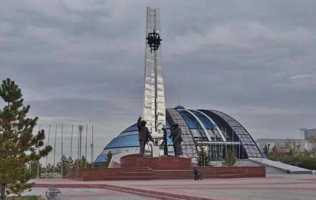 Monument to metallurgists