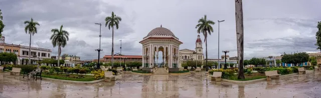 Glorieta de Manzanillo