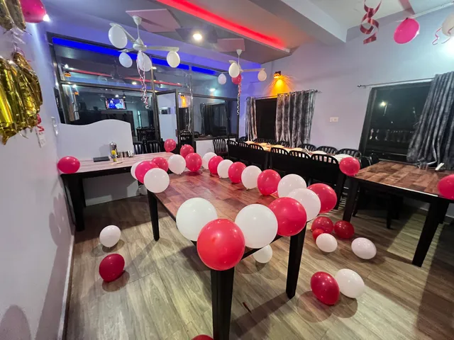 Shiv Restorant