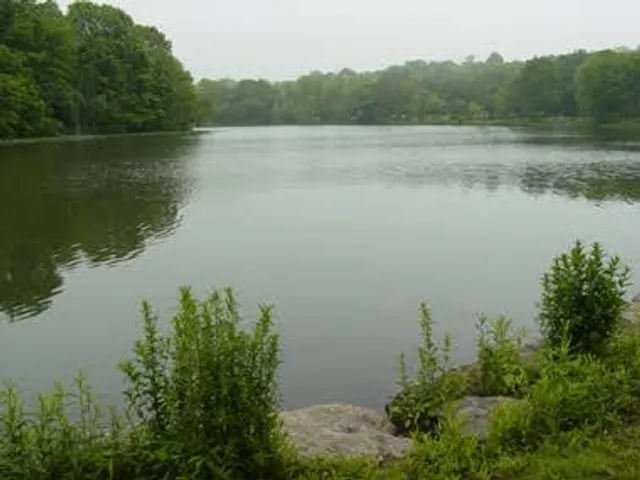 Van Cortlandt Lake