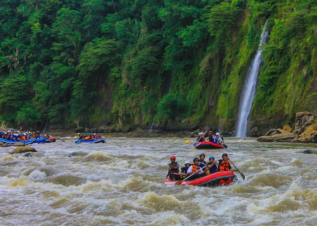 Arus Progo Rafting
