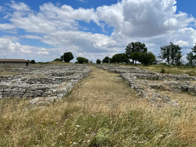 Ruins of un Insediamento VIII - IIIth B. C in Serra of Vaglio