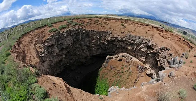 Meteor Hole