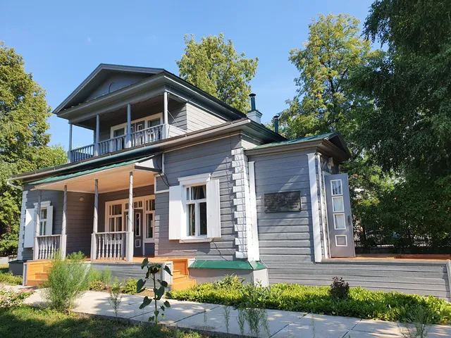 House - Lenin Museum