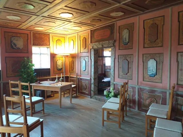 Baudenkmal Faktorenhof mit Heimat- und Humboldtmuseum