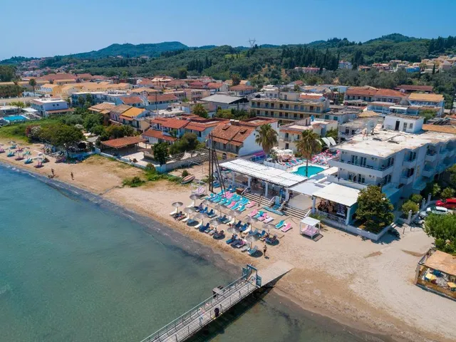 Paralia Kavos