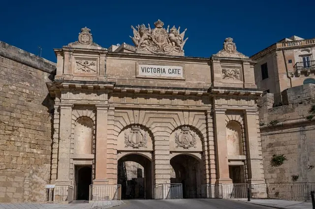 Victoria Gate