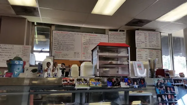 Fino's Italian Deli & Catering