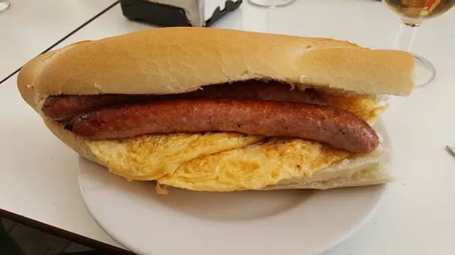 Cervecería Bar Mi Casa.