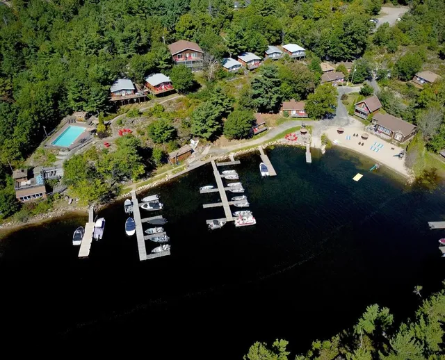 Pleasant Cove Resort