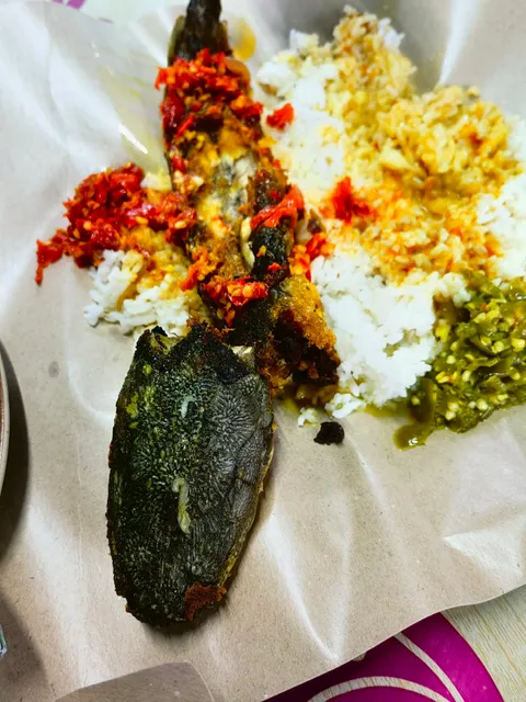 Warung Nasi Padang Tajul Akbar