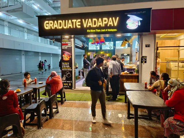 Graduate Vadapav