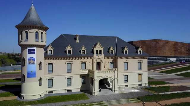 Castillos de Valderas y Museo de Arte en Vidrio de Alcorcón