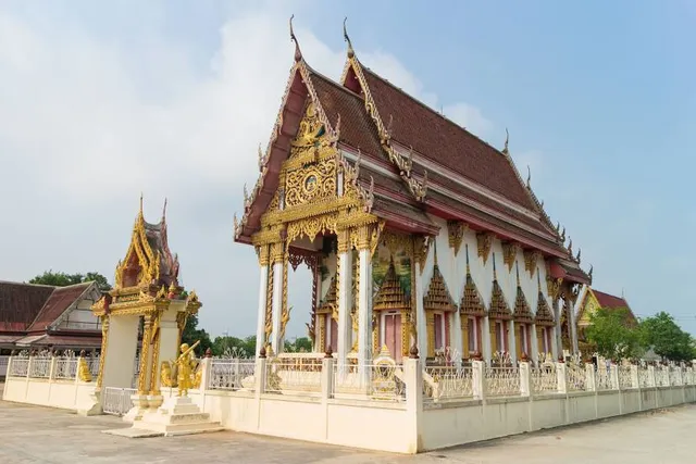 Wat Noi Suwannaram